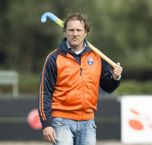 BLOEMENDAAL -20/9/2015 -  hockey Bloemendaal-Oranje Zwart (0-0). Jorge Nolte,  coach van Bloemendaal . Copyright Koen Suyk