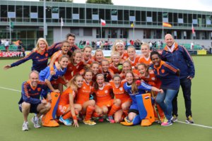 Nederlands Meisjes A staf Engeland Cork Maureen Diepgrond