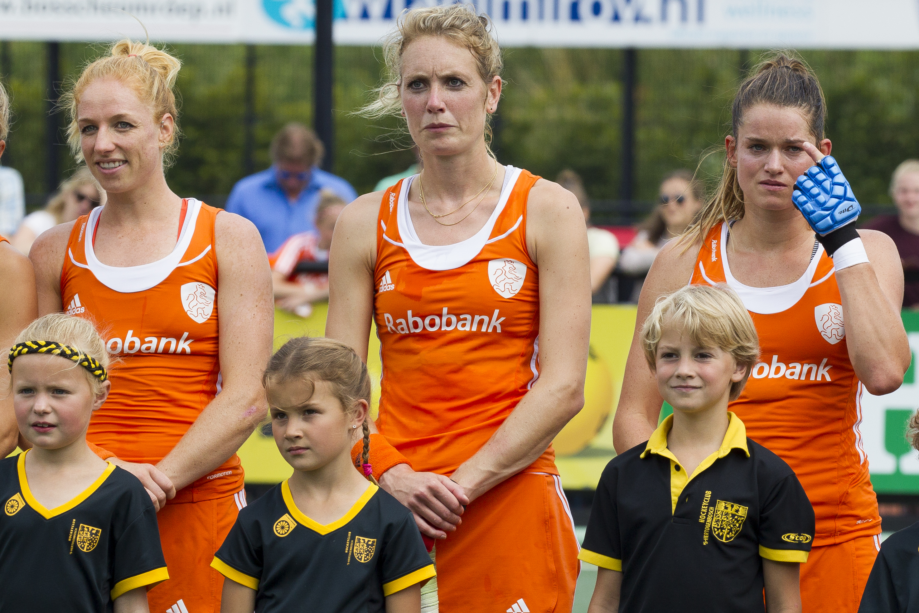 Den Bosch - Nederland - Belgie Dames, Interland, Rabo Super Serie, Seizoen 2015-2016, 09-07-2016, Nederland - Belgie 6-0, Margot Van Geffen , Willemijn Bos en Lidewij Welten.