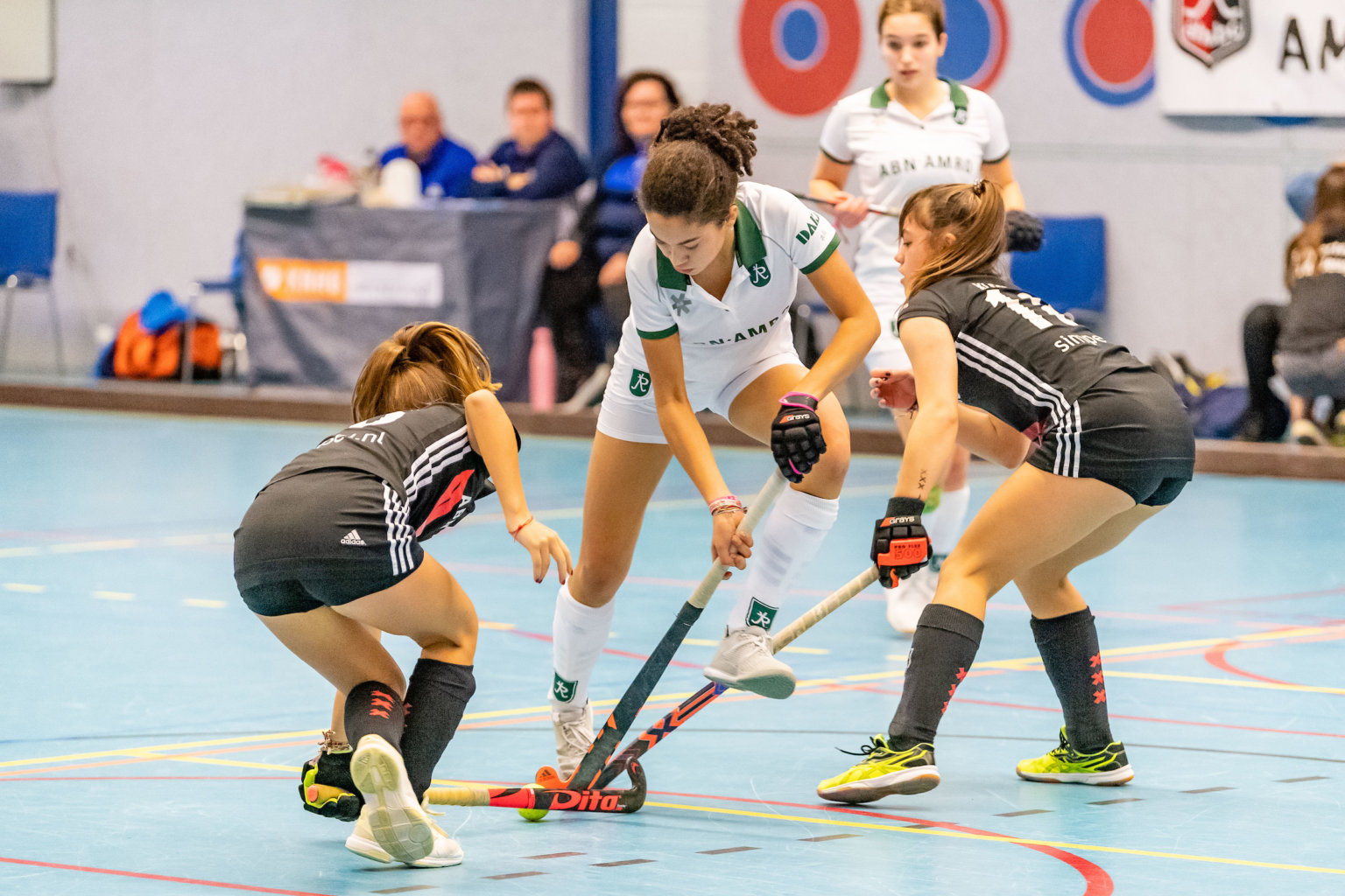 KNHB zaalhockey gaat door, maar ook
