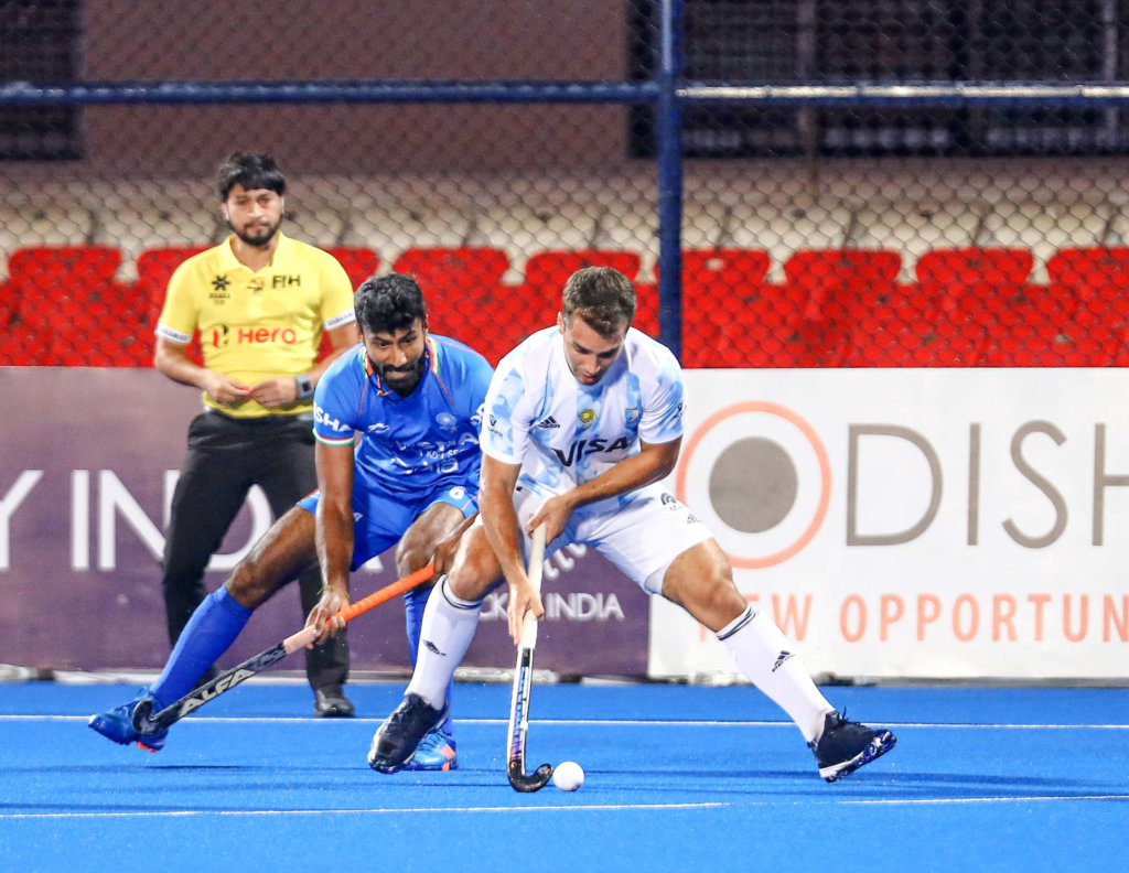 Surender Kumar India Argentinie Pro League Heren FIH - India Men Top The Pro-League - The men of India have conquered the top position in the Pro League. National coach Graham Reid's team recorded a win and a draw – loss after shoot-outs – against Argentina