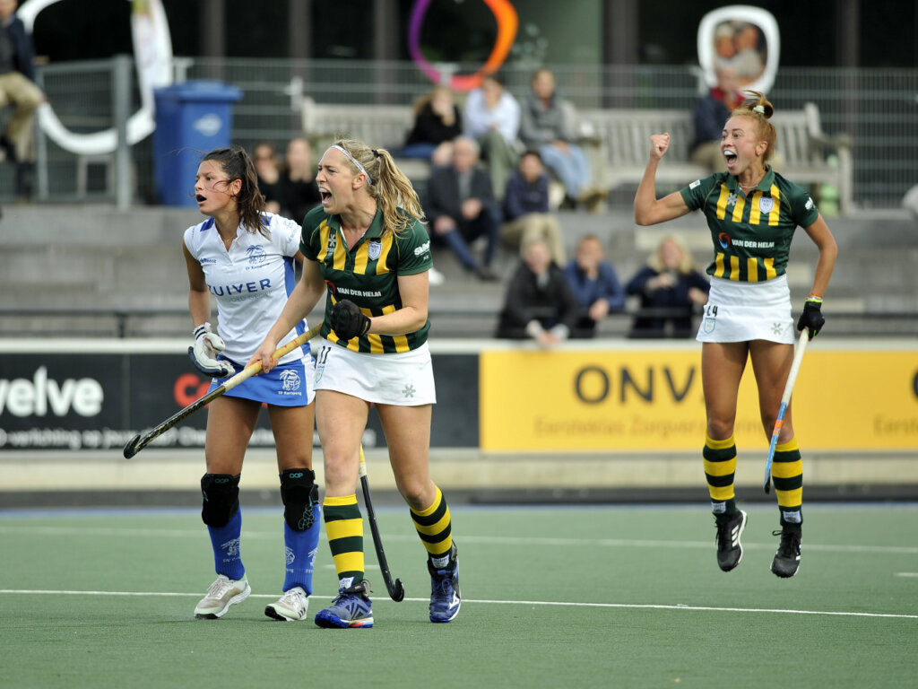 Kampong HDM 2022 2023 Sportsinpixels Cliff Baaij 04 - Netherlands: Round-up HK (D): SCHC wins topper, finally another victory for HDM - The topper in the Dutch big league was won by SCHC. In Bilthoven, the leader was 3-2 too strong for the number two in the ranking, Amsterdam. At the bottom of the Dutch big league, HDM took three important points by beating Kampong 2-1 in Utrecht. Bloemendaal lost 2-1 to Pinoké and last-placed Klein Zwitserland went down to visit Hurley (4-0).