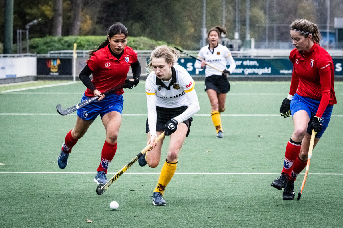 Victoria MO18-Leonidas MO18-22119-Roderik van Nispen-08 - Hockey.nl