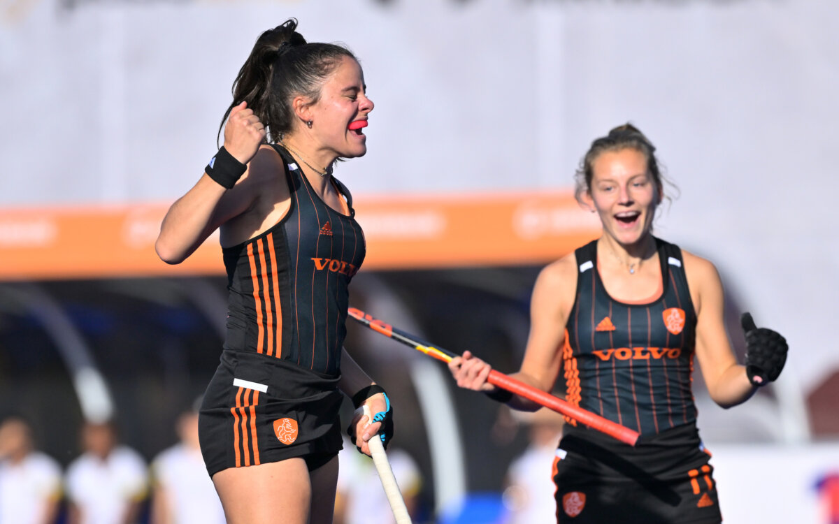 Mickey Roberts’ hat-trick in the Netherlands Juniors’ 6-0 victory over South Africa