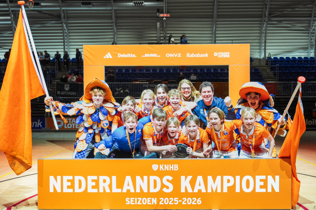 O14: Titels voor jongens van Bloemendaal en meisjes van Victoria