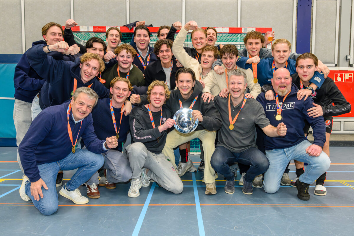 Van Oranje-Rood tot HDM: de zaalkampioenen O25 en reserveteams