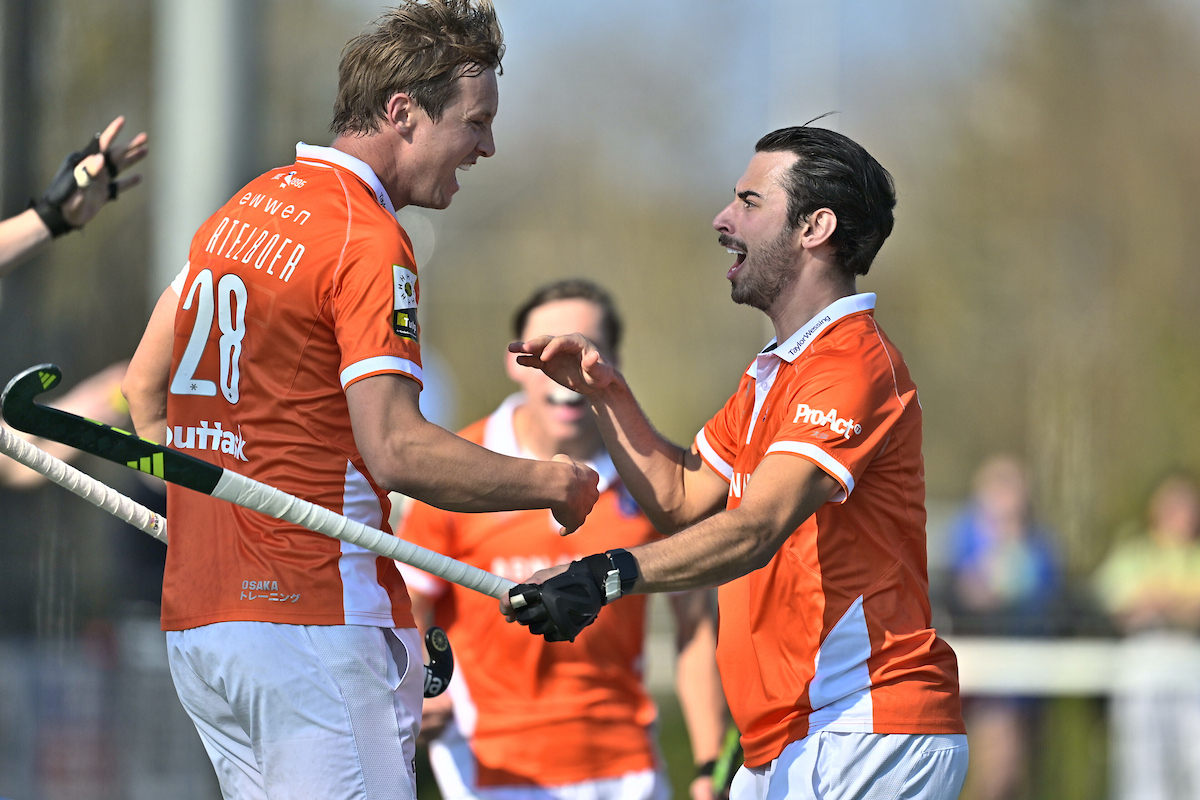 Bloemendaal geeft Kampong voor eigen publiek een nieuwe dreun